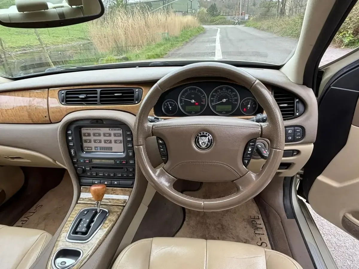 Używany Jaguar S-Type SE 2006 Złoty Sedan/Limuzyna
