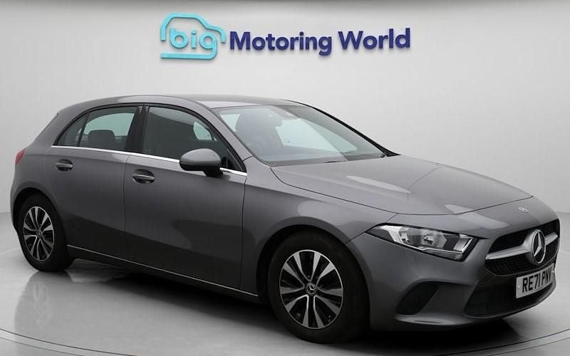Used 2022 Mercedes A180 SE Hatchback | £17,040 (Good price) - Image 1/4