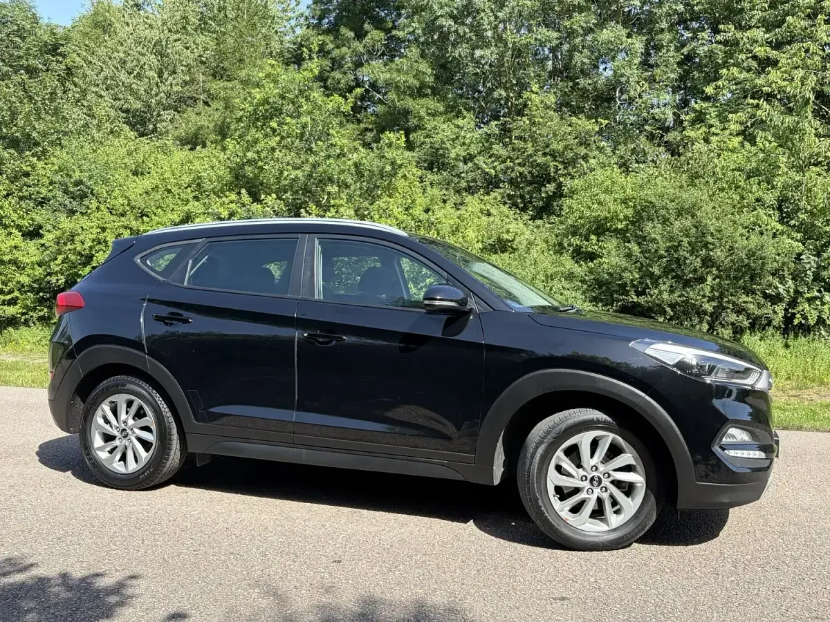 Used Hyundai Tucson SE 2018 Black SUV