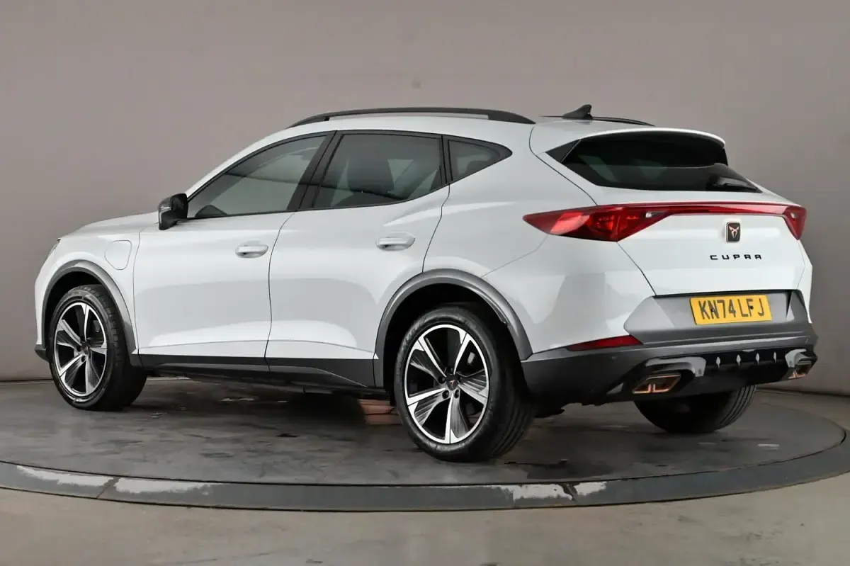 Used Cupra Formentor 204 HP (150 kW) 2024 White SUV