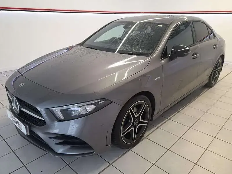 Used Mercedes A180 Executive 136 HP (100 kW) 2022 Grey Sedan