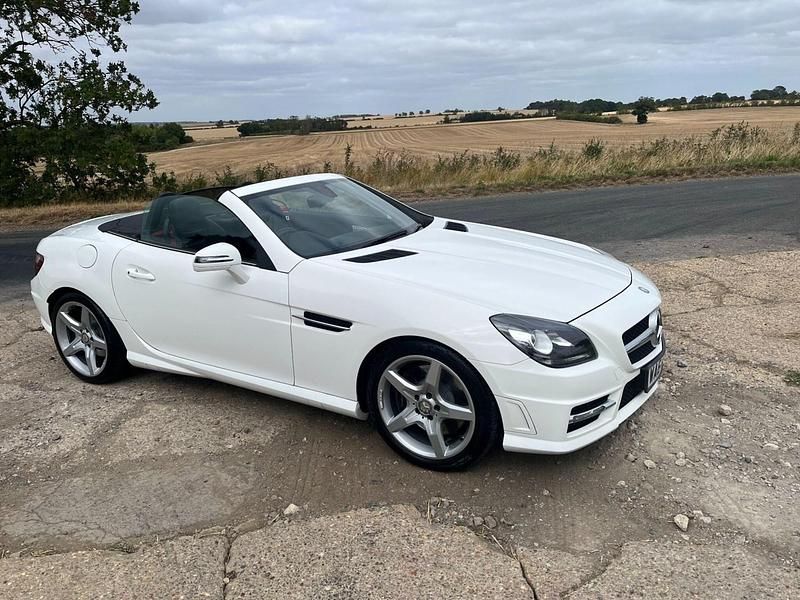 White Used 2014 Mercedes SLK250 AMG Cabriolet | £8,295 (Fair price) - Image 1/4