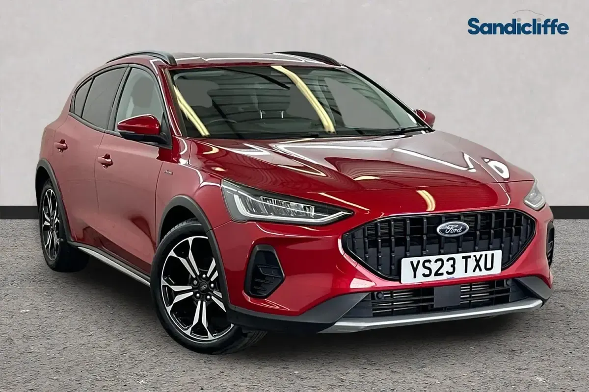 Begagnad Ford Focus Active X 125 HK (91 kW) 2023 Halvkombi