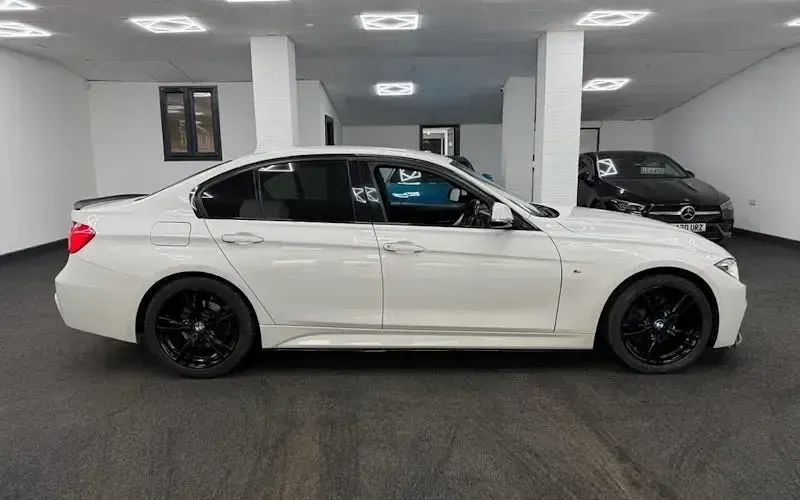 Begagnad BMW 320 M Sport 190 HK (139 kW) 2018 Sedan
