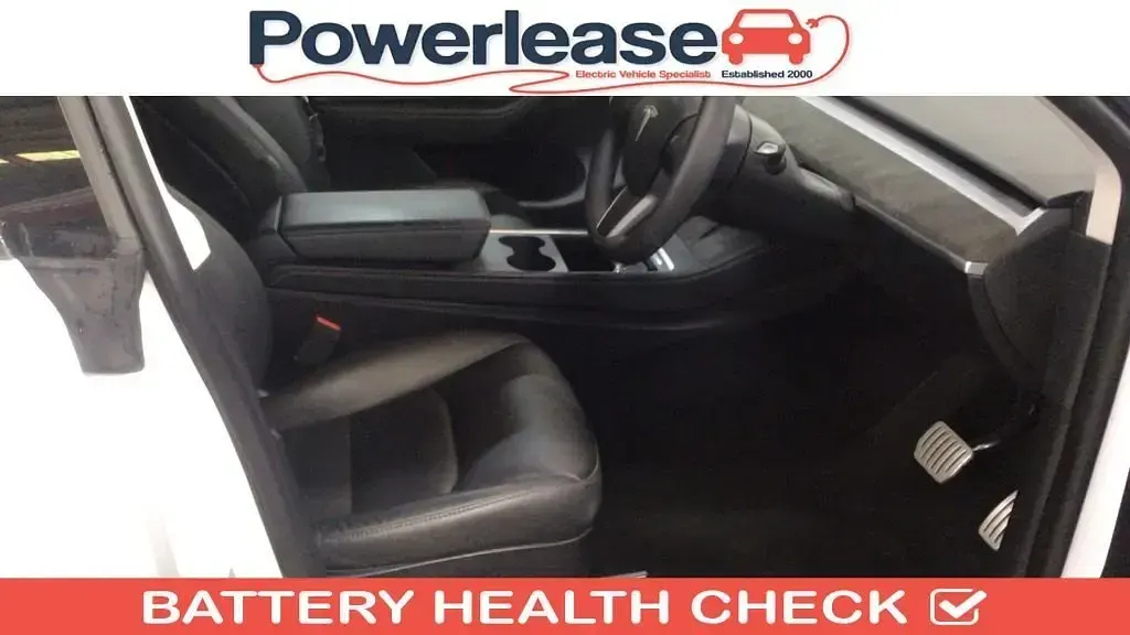 Used Tesla Model Y Performance 392 kW (534 HP) 2023 White SUV