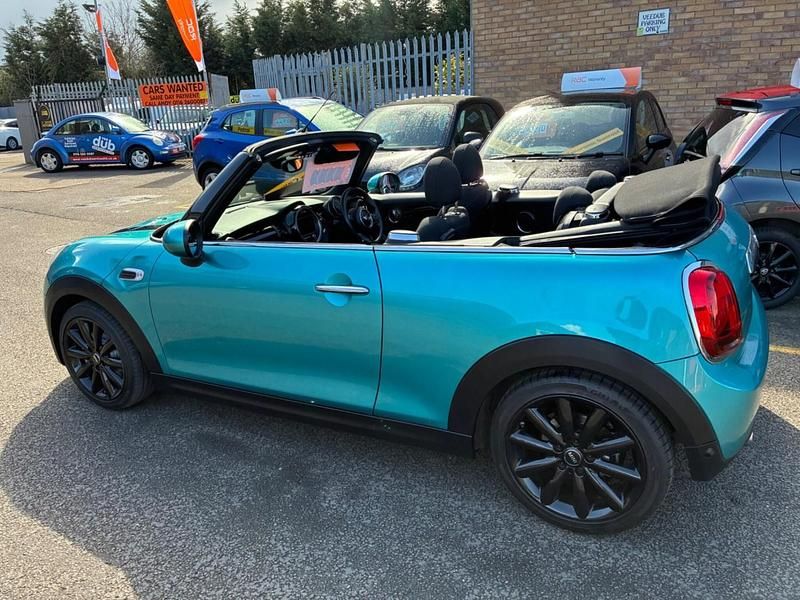 Begagnad Mini Cooper Cabriolet 2017 Turkos Cab