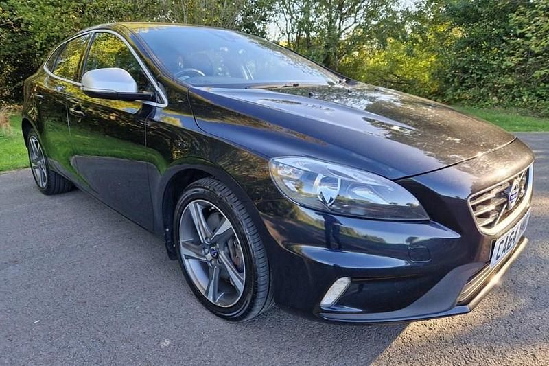 Black Used 2014 Volvo V40 R-Design Estate | £7,695 (Fair price) - Image 1/1