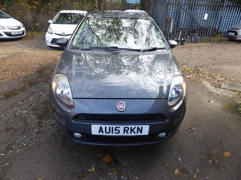 Used Fiat Punto Easy 69 HP (50 kW) 2015 Grey Hatchback