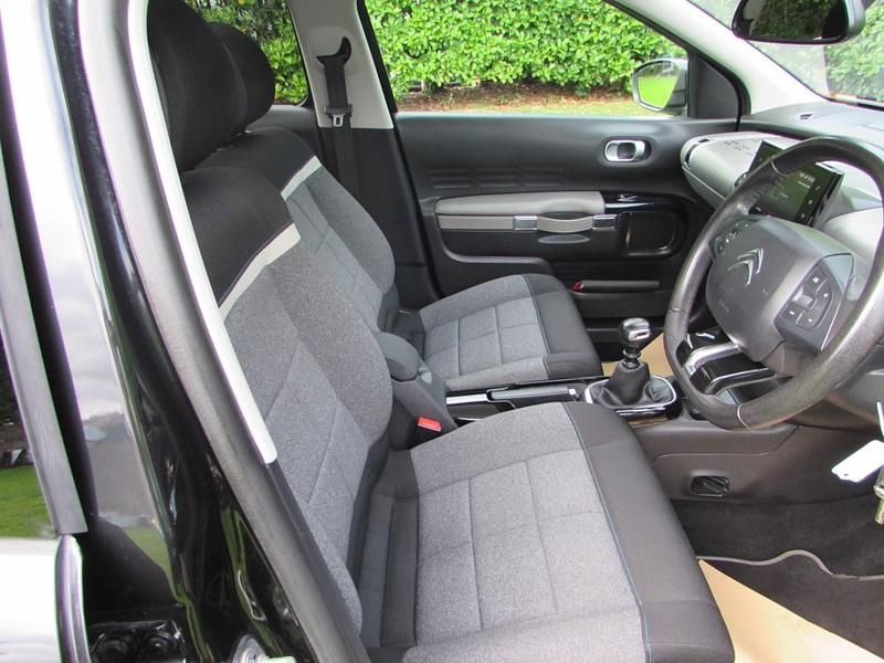 Used Citroën C4 Cactus Flair 2019 Black Hatchback