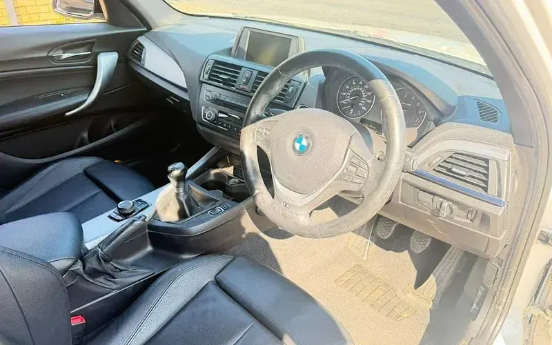 Used BMW M135 Comfort Edition 320 HP (235 kW) 2013 White Hatchback