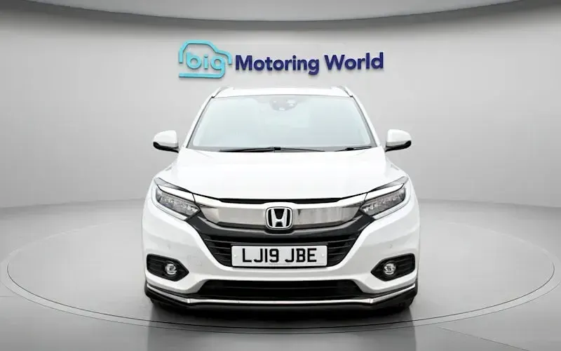 Second-hand Honda HR-V Hybrid 131 CP (96 kW) 2021 SUV