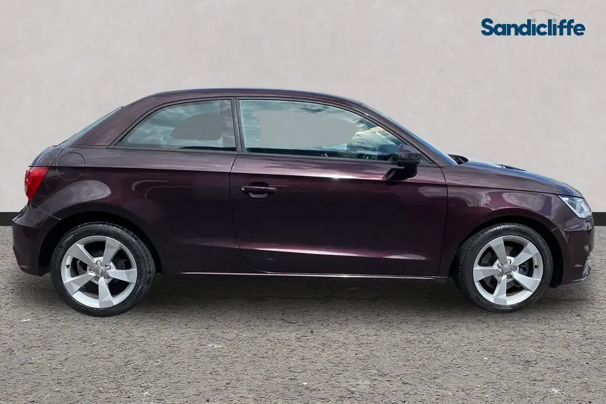 Usado Audi A1 Sport 125 HP (91 kW) 2018 Vermelho Citadino