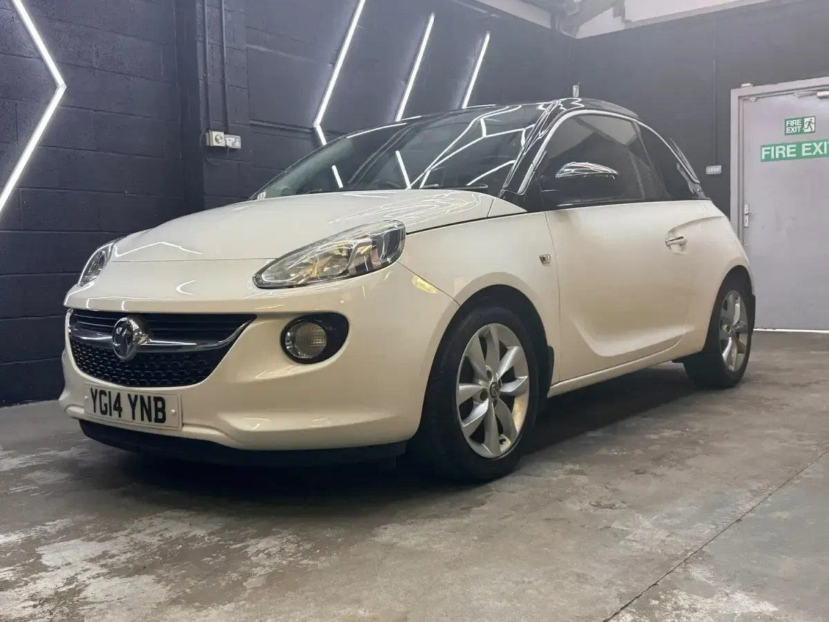 Used Vauxhall Adam Jam 87 HP (63 kW) 2014 White Hatchback