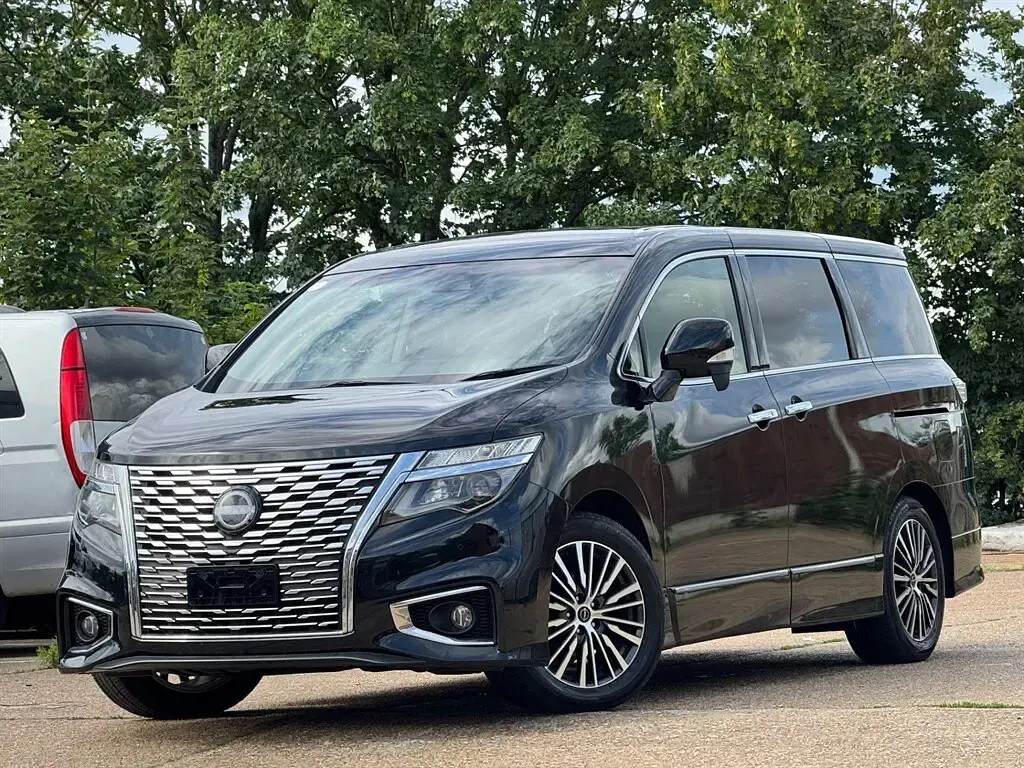 Used Nissan Elgrand S 2023 Black MPV