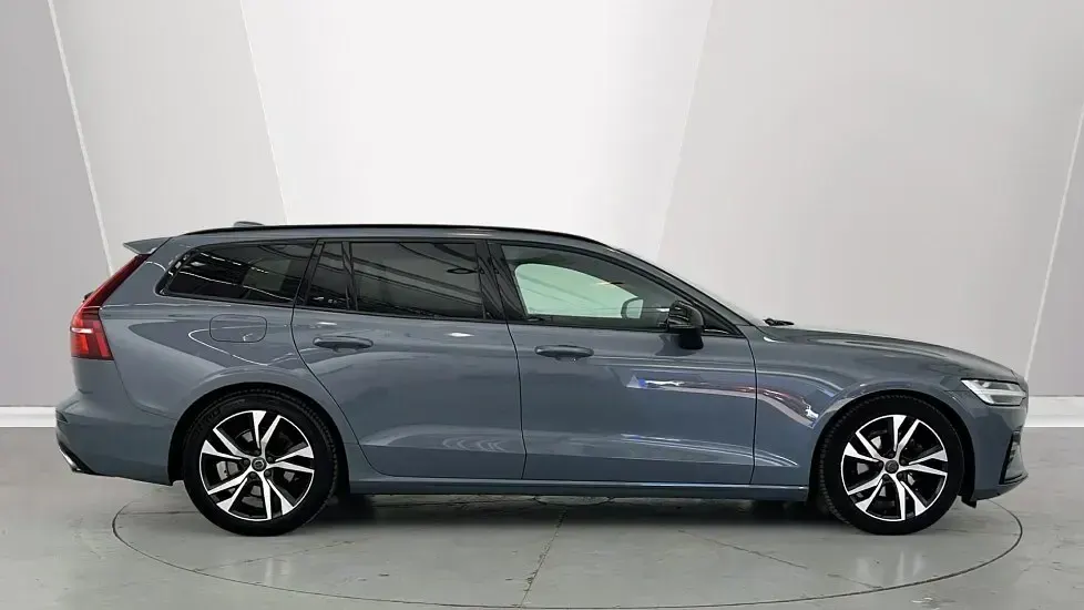 Used Volvo V60 R-Design 2022 Grey Estate