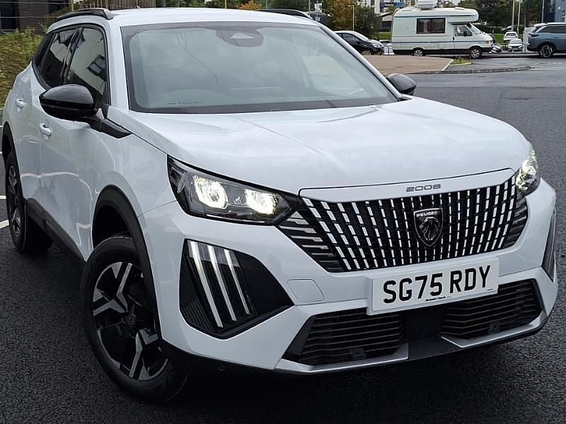 White New 2025 Peugeot 2008 Allure SUV | £23,998 (Good price) - Image 1/4