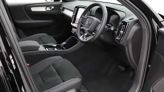 Used Volvo XC40 Plus 197 HP (144 kW) 2026 SUV