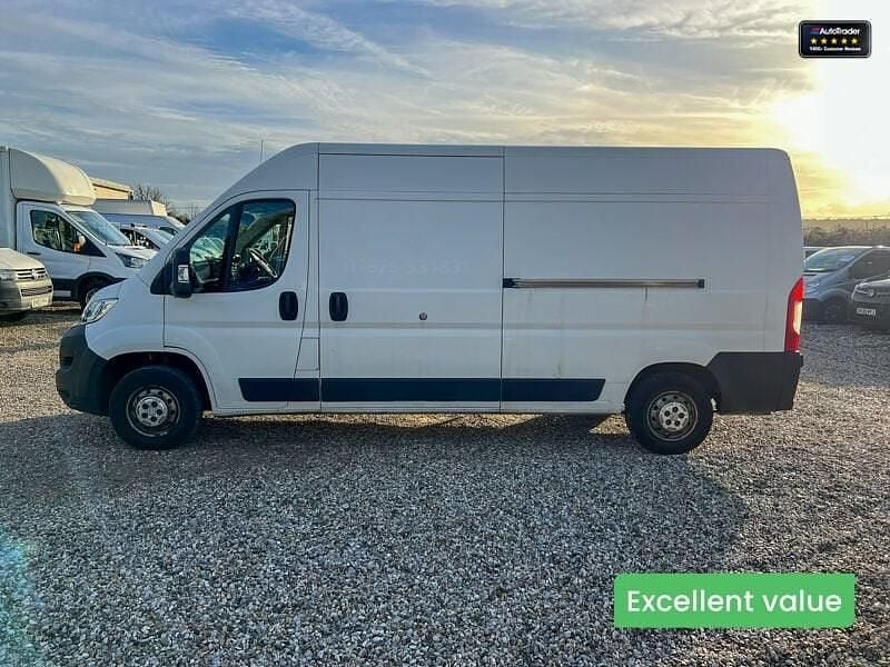 White Used 2019 Citroën Relay Van | £9,994 (Good price) - Image 1/4