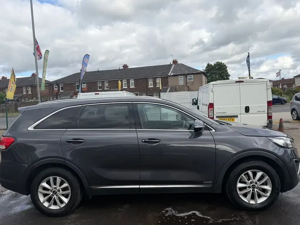 Used Kia Sorento 200 HP (147 kW) 2015 Grey SUV