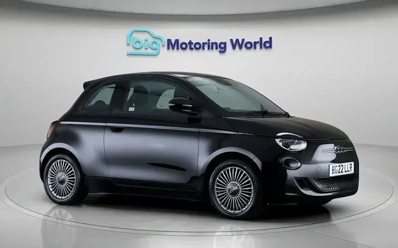 Used Fiat 500e Icon 86 kW (118 HP) 2022 Black Hatchback