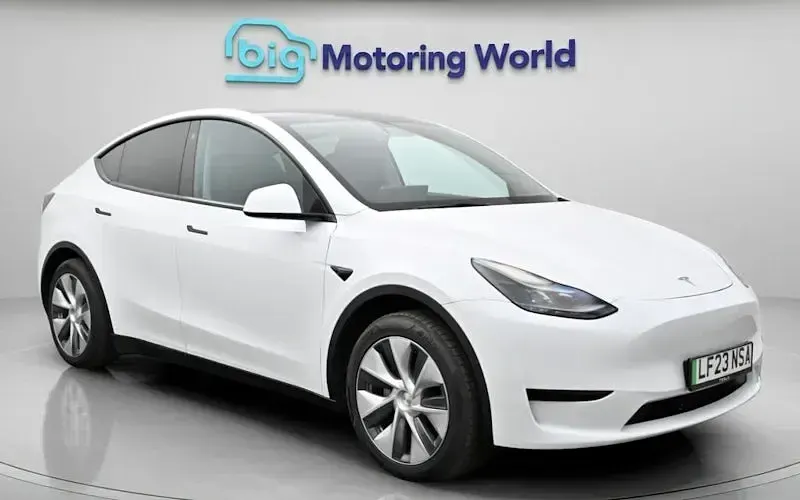 Used Tesla Model Y Standard Range 219 kW (299 HP) 2023 SUV