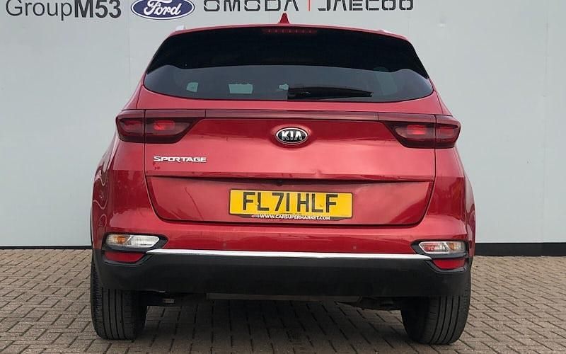 Used Kia Sportage 132 HP (97 kW) 2021 Red SUV