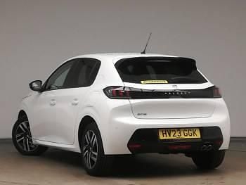 Used Peugeot 208 Allure+ 129 HP (94 kW) 2023 White Hatchback