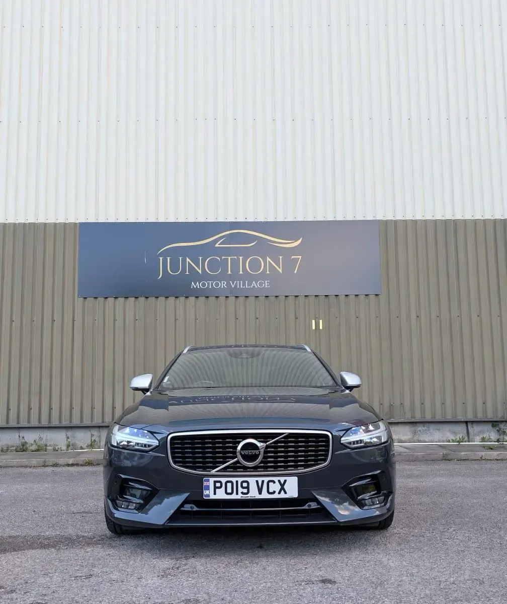 Used Volvo V90 R-Design 190 HP (139 kW) 2019 Grey Estate