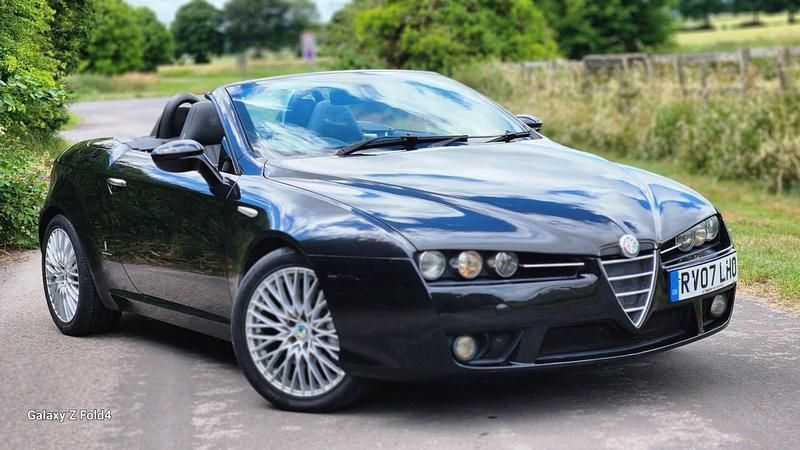 Black Used 2007 Alfa Romeo Spider Cabriolet | £8,995 - Image 1/4