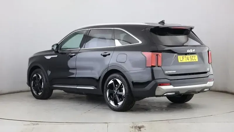 Used Kia Sorento 261 HP (191 kW) 2025 Black SUV