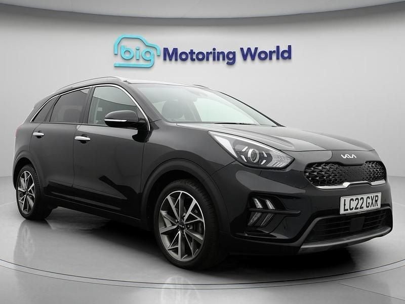 Black Used 2022 Kia Niro 3 SUV | £16,700 (Fair price) - Image 1/4
