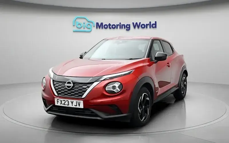 Used Nissan Juke N-Connecta 143 HP (105 kW) 2023 Red SUV