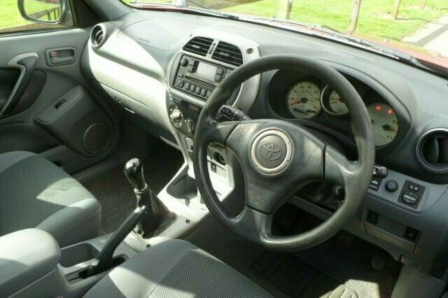 Used Toyota RAV4 147 HP (108 kW) 2002 SUV