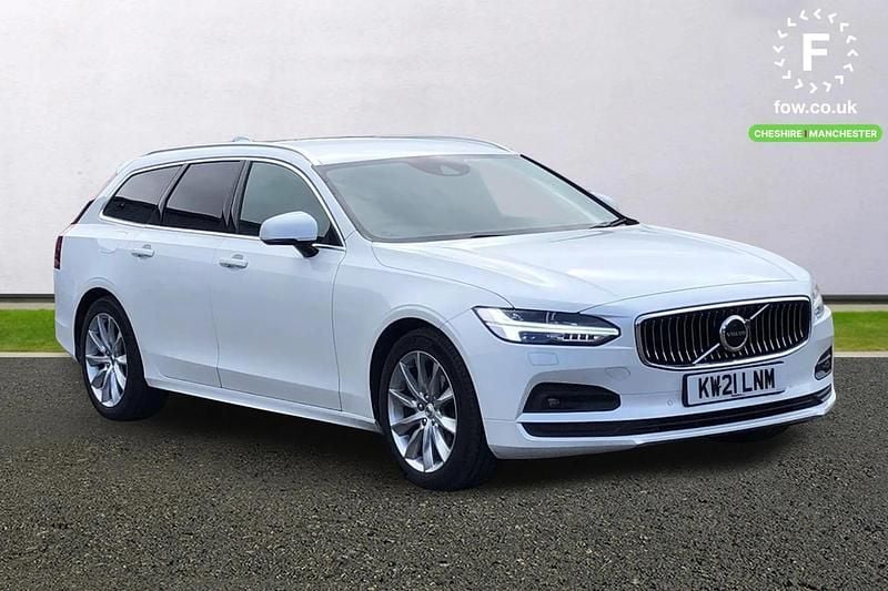 Used Volvo V90 Momentum 2021 White Estate