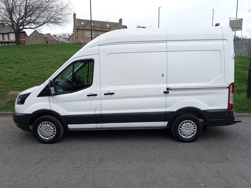 Used Ford Transit 130 HP (95 kW) 2018 White Van