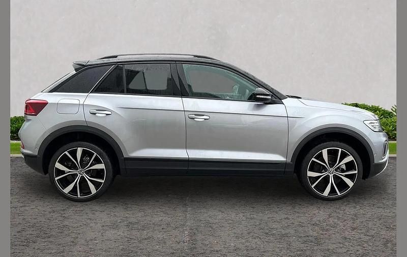 Used VW T-Roc Design 150 HP (110 kW) 2026 Silver SUV
