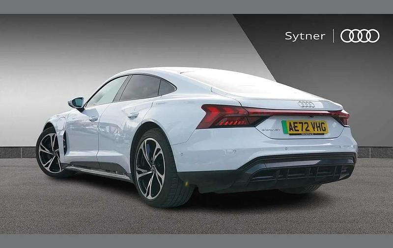 Used Audi e-tron GT quattro Comfort 384 kW (523 HP) 2022 Grey Sedan