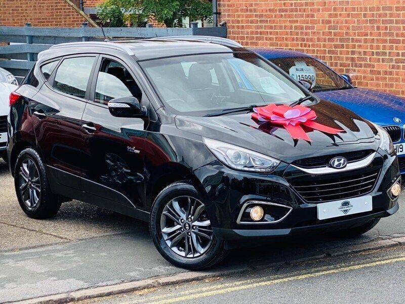 Black Used 2015 Hyundai ix35 SE SUV | £6,990 (A bit pricey) - Image 1/4