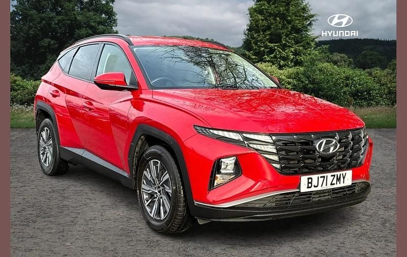 Used Hyundai Tucson SE 147 HP (108 kW) 2021 Red SUV