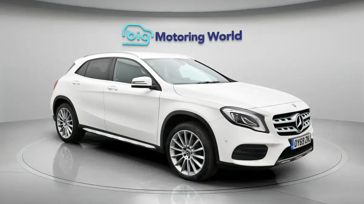 Used Mercedes GLA180 AMG line 122 HP (89 kW) 2019 SUV