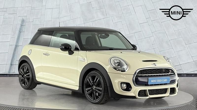 Used Mini Cooper SD Hatch 168 HP (123 kW) 2018 White Hatchback