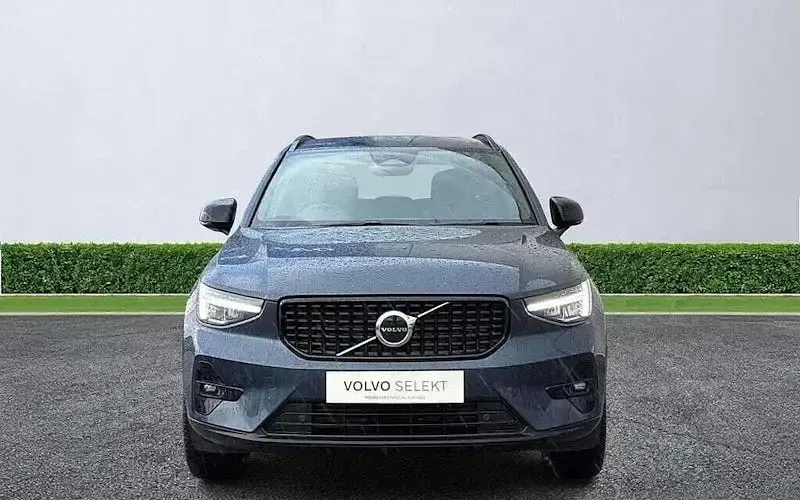 New Volvo XC40 Plus 163 HP (119 kW) 2026 Blue SUV