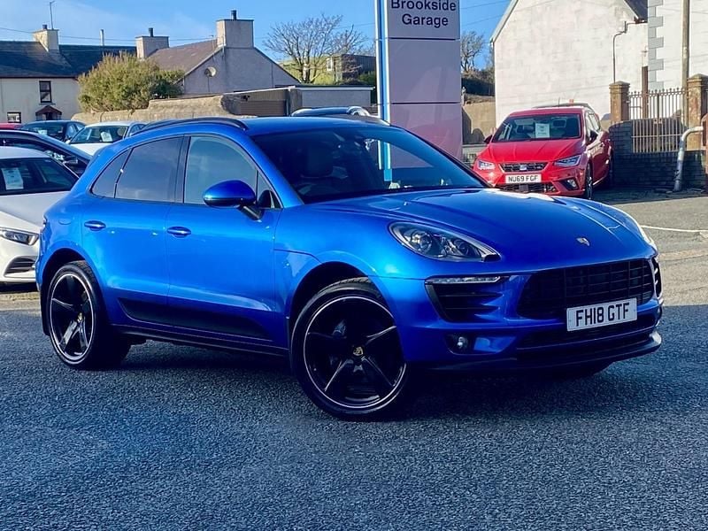 Blue Used 2018 Porsche Macan SUV | £24,999 (Super price) - Image 1/4