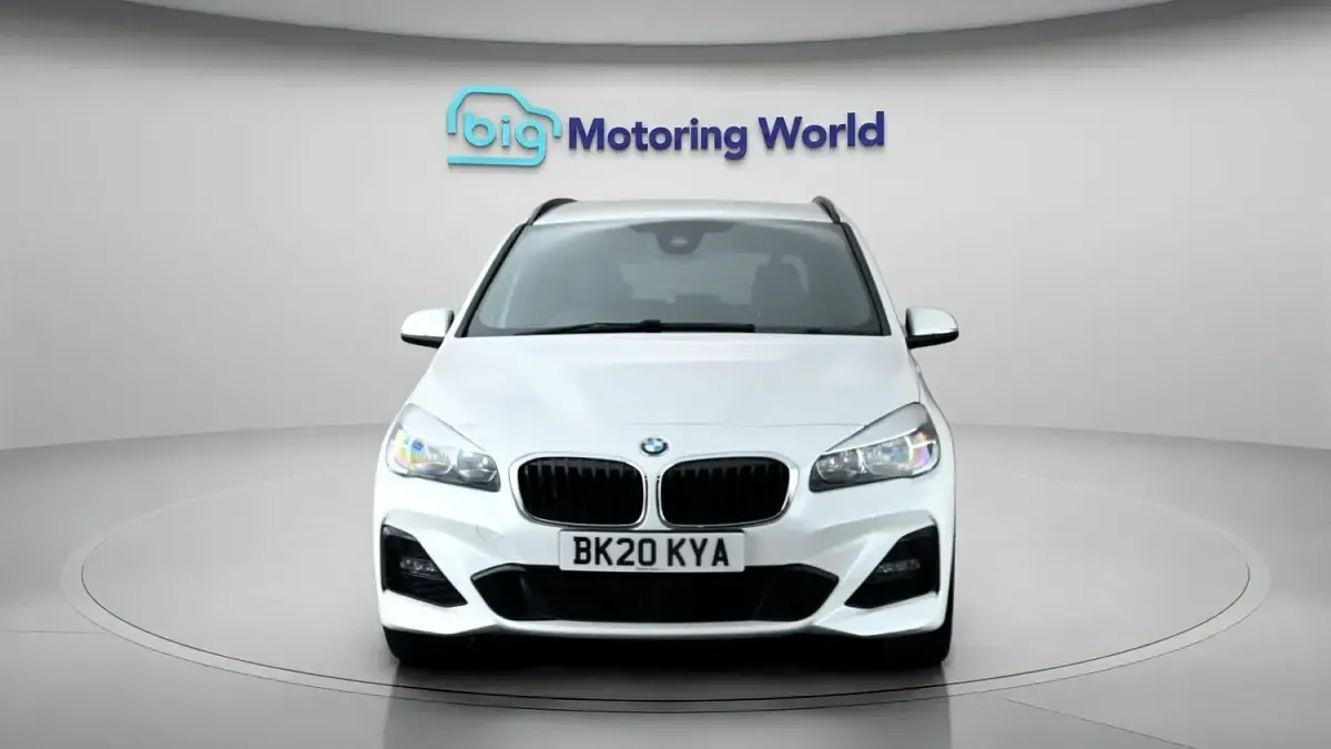 Used BMW 218 Gran Tourer M Sport 138 HP (101 kW) 2020 White MPV