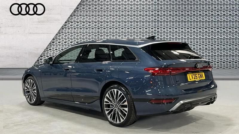 Second-hand Audi A6 e-tron S-Line 269 kW (367 CP) 2026 Albastru Break