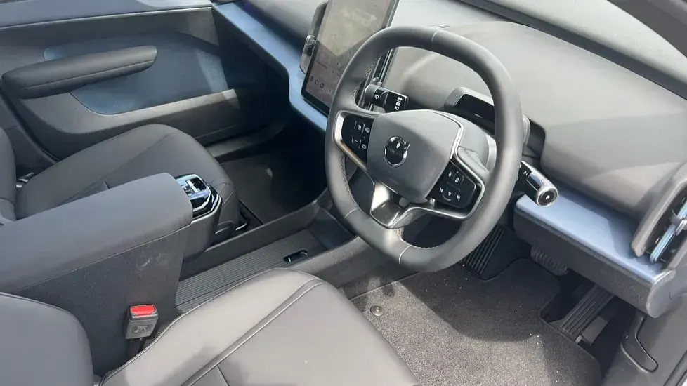 New Volvo EX30 Plus 200 kW (272 HP) 2026 Metallic  cloud blue SUV