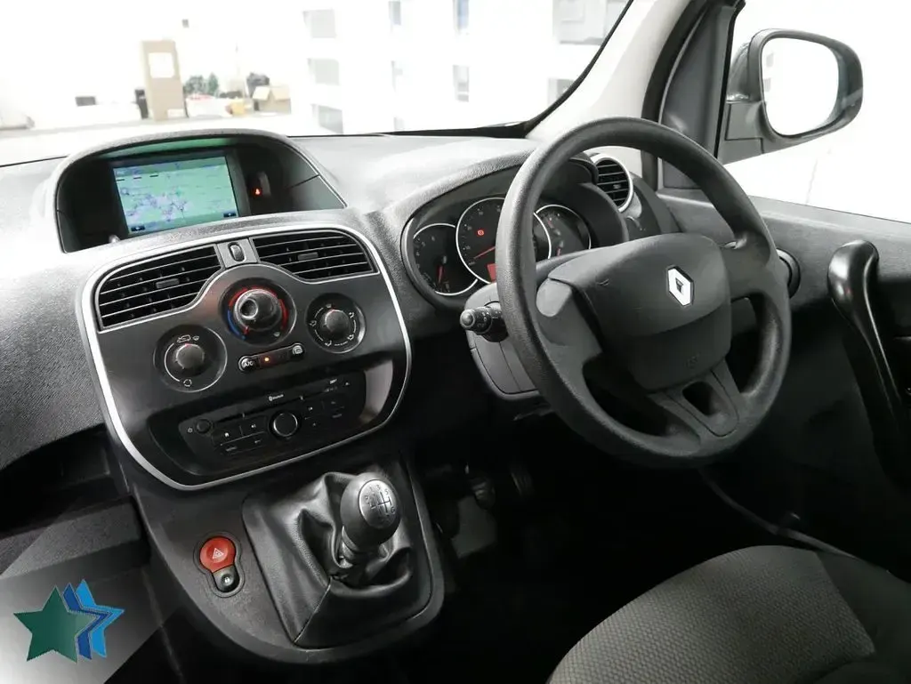 Used Renault Kangoo Business 95 HP (69 kW) 2021 White MPV