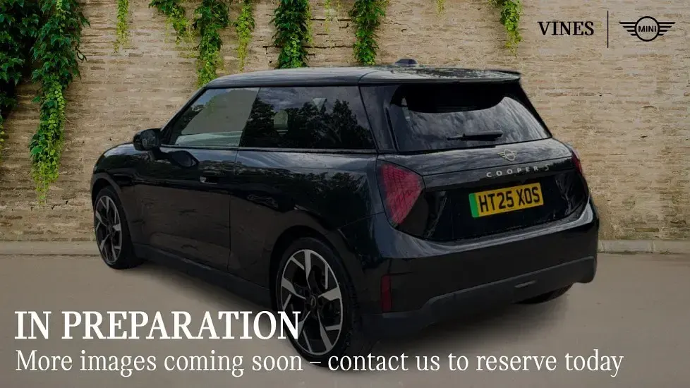 Used Mini Cooper SE Hatch 158 kW (215 HP) 2025 Black Hatchback