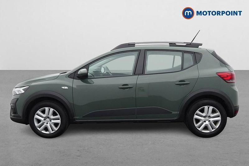 Used Dacia Sandero Expression 2023 Green Hatchback