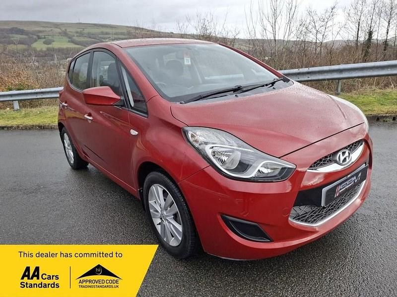 Used Hyundai ix20 Active 90 HP (66 kW) 2011 Red Hatchback
